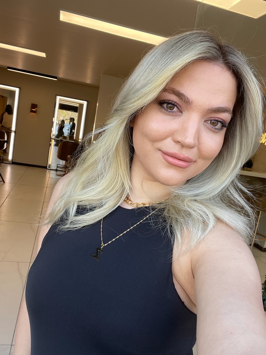Barla X Hair kızıl yansımalı koyu renk saç boyama editoryal çekimi — Beşiktaş